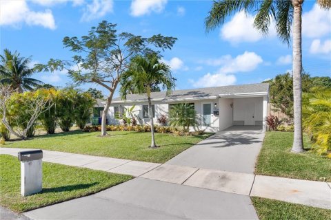 Villa ou maison à vendre à Fort Lauderdale, Floride: 3 chambres, 98.1 m2 № 2422314 - photo 3