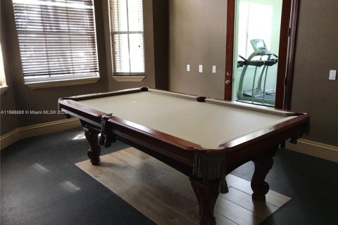 Condominio en alquiler en Pembroke Pines, Florida, 1 dormitorio, 73.67 m2 № 1948016 - foto 11