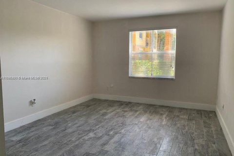 Condominio en alquiler en Pembroke Pines, Florida, 1 dormitorio, 73.67 m2 № 1948016 - foto 24