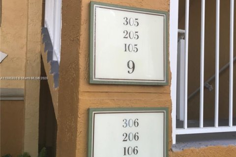 Condominio en alquiler en Pembroke Pines, Florida, 1 dormitorio, 73.67 m2 № 1948016 - foto 19