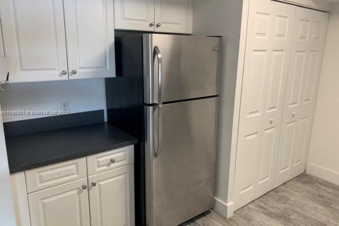 Condominio en alquiler en Pembroke Pines, Florida, 1 dormitorio, 73.67 m2 № 1948016 - foto 29