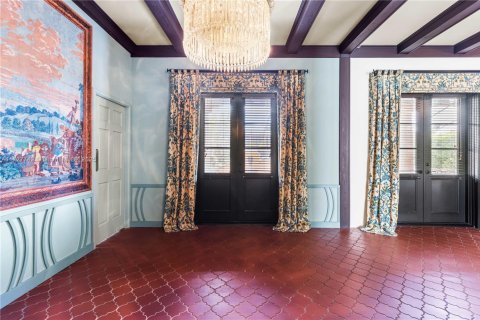 House in Coral Gables, Florida 4 bedrooms, 246.56 sq.m. № 1811735 - photo 18