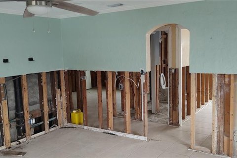 Villa ou maison à vendre à Saint Pete Beach, Floride: 2 chambres, 85.84 m2 № 1820844 - photo 5