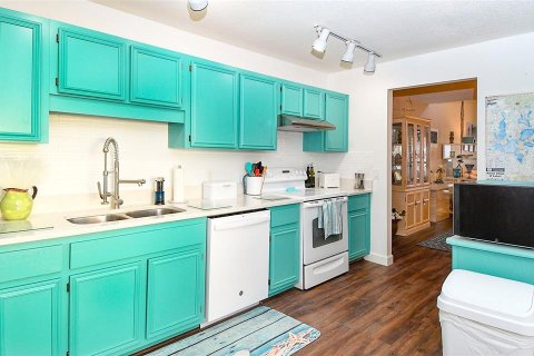 Купить кондоминиум в Таварес, Флорида 6 комнат, 123.93м2, № 1518572 - фото 21
