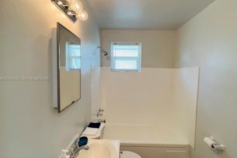 Commercial property in Boynton Beach, Florida 130.06 sq.m. № 2430237 - photo 23