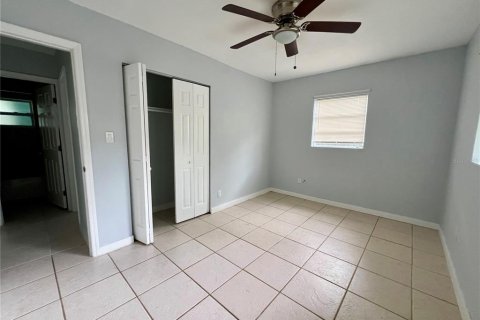 Villa ou maison à louer à New Port Richey, Floride: 3 chambres, 76.92 m2 № 2385890 - photo 10
