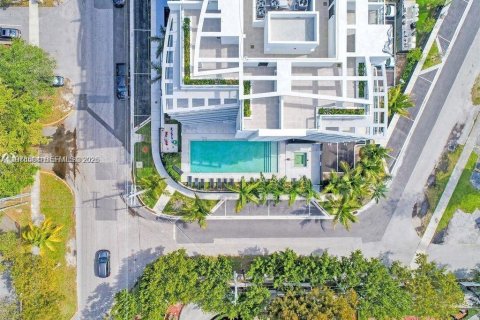 Condominio en venta en North Miami Beach, Florida, 2 dormitorios, 89.93 m2 № 2044406 - foto 17