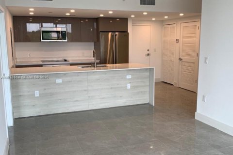 Condominio en venta en North Miami Beach, Florida, 2 dormitorios, 89.93 m2 № 2044406 - foto 4