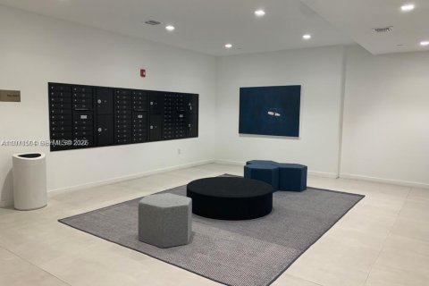 Condominio en venta en North Miami Beach, Florida, 2 dormitorios, 89.93 m2 № 2044406 - foto 3