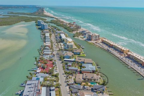 Купить кондоминиум в Сарасота, Флорида 5 комнат, 104.42м2, № 1629773 - фото 8