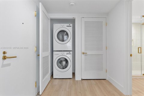 Купить кондоминиум в Майами, Флорида 42.83м2, № 2074536 - фото 5