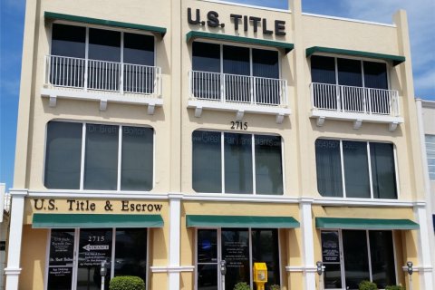 Propiedad comercial en alquiler en Fort Lauderdale, Florida № 1177107 - foto 1