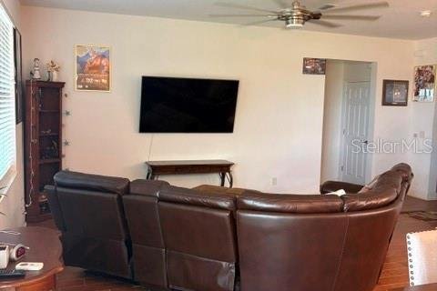 Casa en venta en Clermont, Florida, 5 dormitorios, 300.72 m2 № 2201126 - foto 3