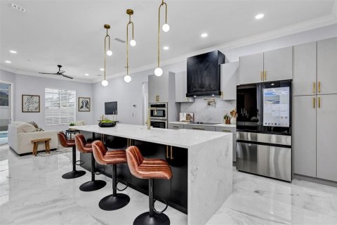 Casa en venta en Orlando, Florida, 4 dormitorios, 177.91 m2 № 2387725 - foto 4