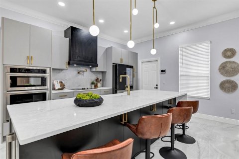 Casa en venta en Orlando, Florida, 4 dormitorios, 177.91 m2 № 2387725 - foto 18