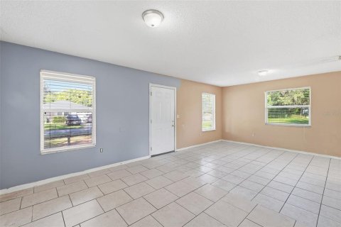 Villa ou maison à vendre à Leesburg, Floride: 3 chambres, 89.74 m2 № 2393499 - photo 3