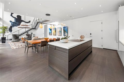 Condo in Miami, Florida, 3 bedrooms  № 1699304 - photo 3