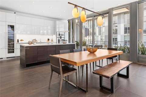 Condo in Miami, Florida, 3 bedrooms  № 1699304 - photo 19