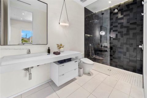 Condo in Miami, Florida, 3 bedrooms  № 1699304 - photo 21