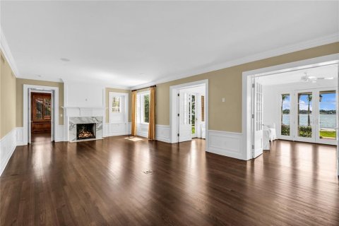 House in Orlando, Florida 5 bedrooms, 535.95 sq.m. № 2212025 - photo 25