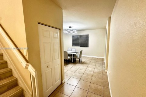 Купить виллу или дом в Хомстед, Флорида 4 спальни, 226.4м2, № 2048266 - фото 12