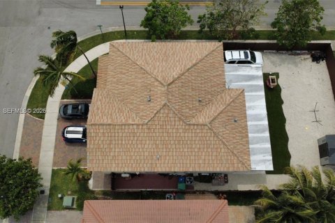 Купить виллу или дом в Хомстед, Флорида 4 спальни, 226.4м2, № 2048266 - фото 28