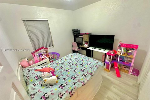 Купить виллу или дом в Хомстед, Флорида 4 спальни, 226.4м2, № 2048266 - фото 16