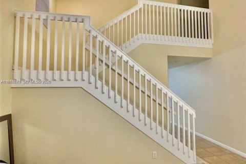 Купить виллу или дом в Хомстед, Флорида 4 спальни, 226.4м2, № 2048266 - фото 10