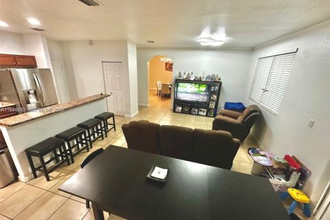 Купить виллу или дом в Хомстед, Флорида 4 спальни, 226.4м2, № 2048266 - фото 24