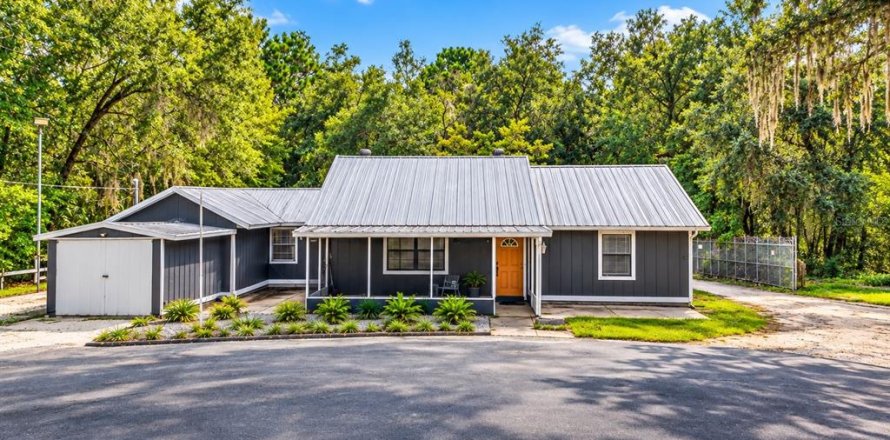 Commercial property in Dunnellon, Florida 91.42 sq.m. № 2391535