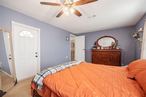 Villa ou maison à vendre à Eagle Lake, Floride: 5 chambres, 151.62 m2 № 2212382 - photo 8