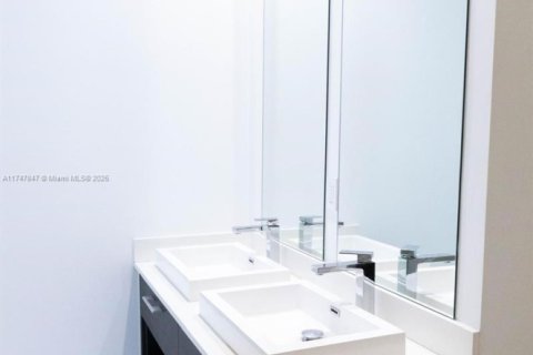 Condominio en venta en Miami, Florida, 2 dormitorios, 119.57 m2 № 1979673 - foto 20