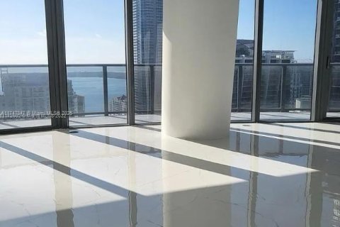 Condominio en venta en Miami, Florida, 2 dormitorios, 119.57 m2 № 1979673 - foto 12