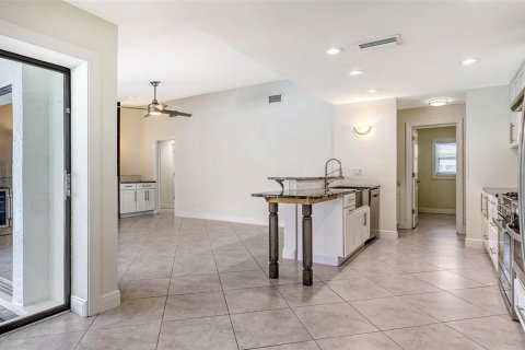Casa en venta en Sarasota, Florida, 4 dormitorios, 226.31 m2 № 1851077 - foto 25