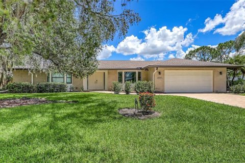 Casa en venta en Sarasota, Florida, 4 dormitorios, 226.31 m2 № 1851077 - foto 1