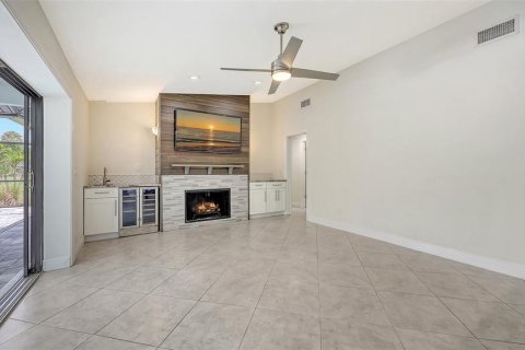 Casa en venta en Sarasota, Florida, 4 dormitorios, 226.31 m2 № 1851077 - foto 5