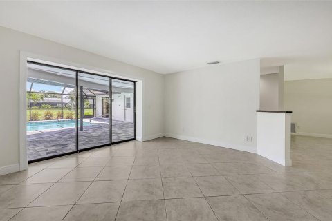 Casa en venta en Sarasota, Florida, 4 dormitorios, 226.31 m2 № 1851077 - foto 18