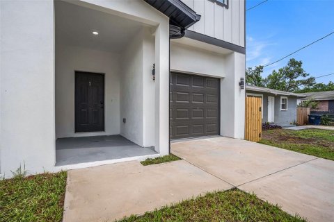 Townhouse in Tampa, Florida 3 bedrooms, 131.46 sq.m. № 1815892 - photo 4