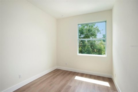 Townhouse in Tampa, Florida 3 bedrooms, 131.46 sq.m. № 1815892 - photo 22