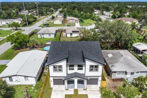 Townhouse in Tampa, Florida 3 bedrooms, 131.46 sq.m. № 1815892 - photo 24