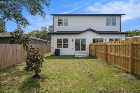 Townhouse in Tampa, Florida 3 bedrooms, 131.46 sq.m. № 1815892 - photo 27