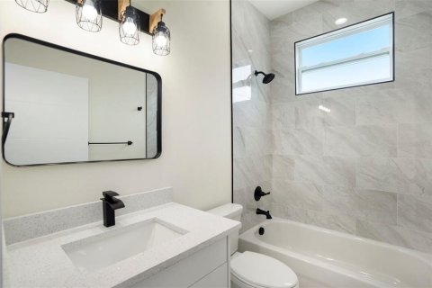 Townhouse in Tampa, Florida 3 bedrooms, 131.46 sq.m. № 1815892 - photo 20