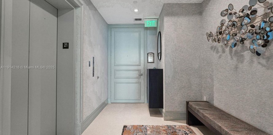 Condo in Sunny Isles Beach, Florida, 2 bedrooms  № 1969900