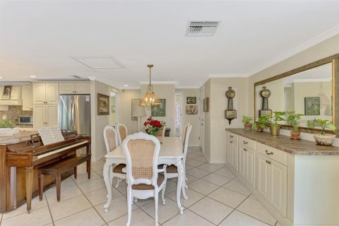 House in Nokomis, Florida 2 bedrooms, 118.64 sq.m. № 1614665 - photo 10