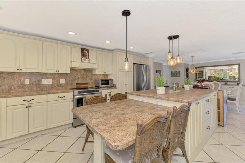 House in Nokomis, Florida 2 bedrooms, 118.64 sq.m. № 1614665 - photo 11