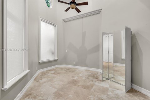 Casa en venta en Plantation, Florida, 5 dormitorios, 413.6 m2 № 2254945 - foto 28