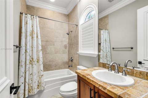 Casa en venta en Plantation, Florida, 5 dormitorios, 413.6 m2 № 2254945 - foto 19