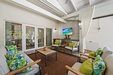 Villa ou maison à vendre à Miami Lakes, Floride: 3 chambres, 310.48 m2 № 2024073 - photo 30
