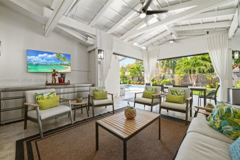 Villa ou maison à vendre à Miami Lakes, Floride: 3 chambres, 310.48 m2 № 2024073 - photo 29