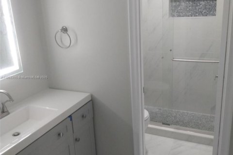 Condo in Miami, Florida, 3 bedrooms  № 1960505 - photo 8